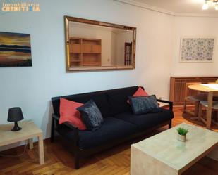 Living room of Flat to rent in Vigo   with Heating, Terrace and Storage room