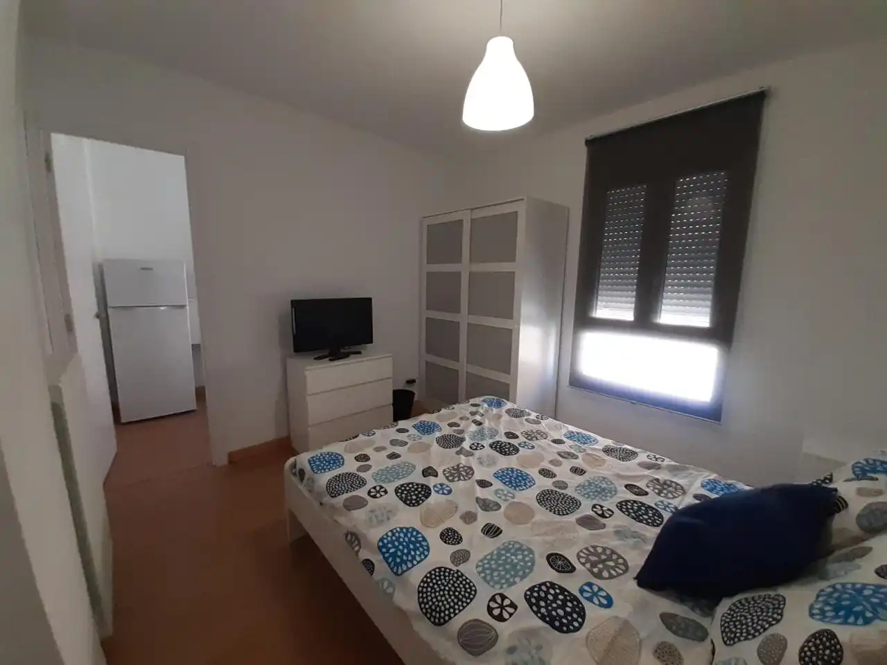 Habitación de Piso para compartir en Teruel con Calefacción, Parquet y Amueblado