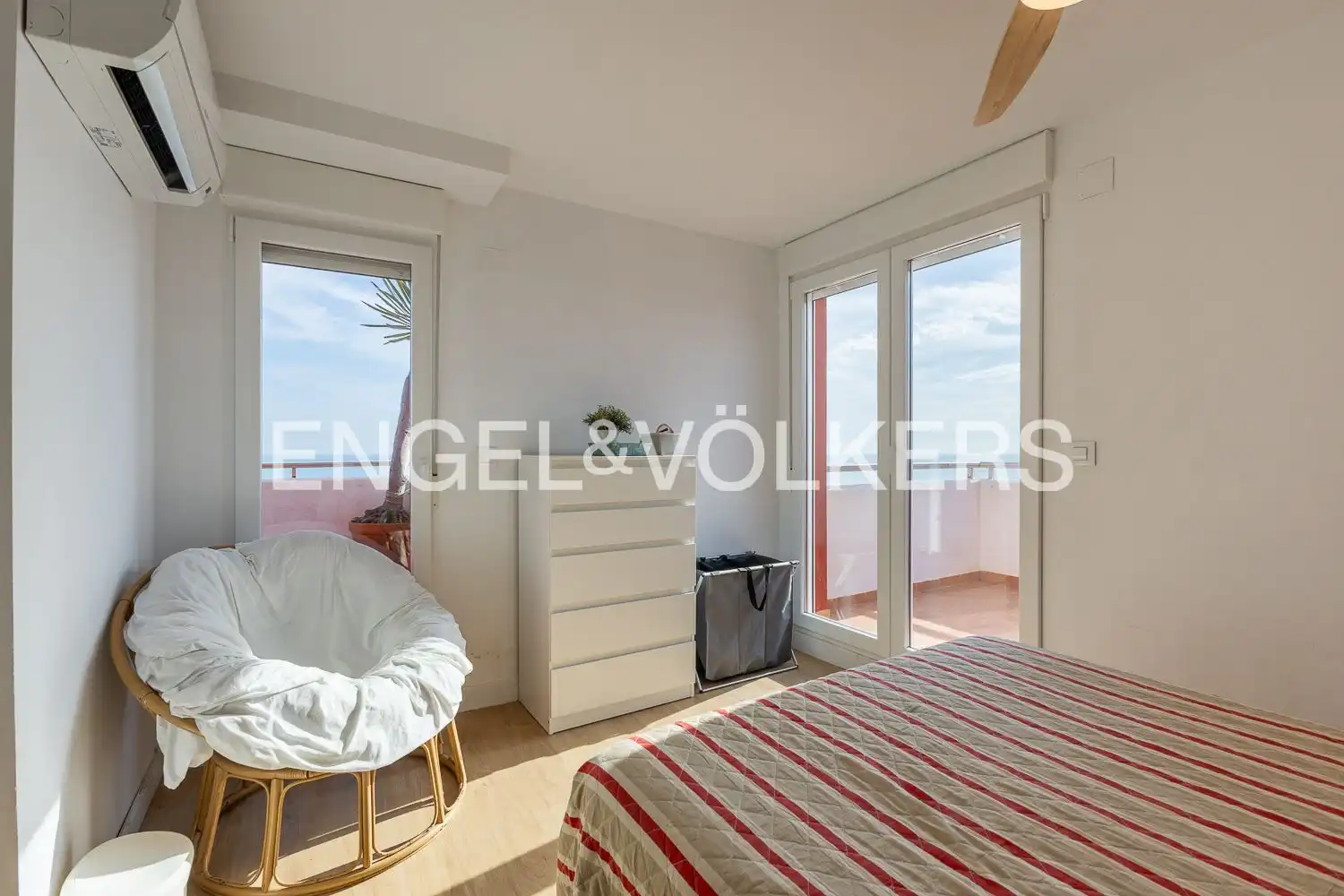 Penthouse with terrace for sale in Playa de Gandia, imagen 14