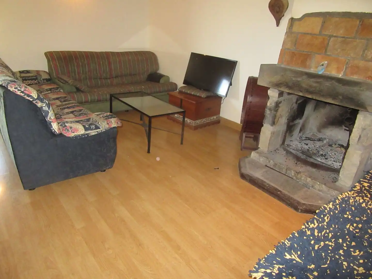 Sala d'estar de Casa o xalet en venda en Canal de Berdún amb Jardí privat i Traster