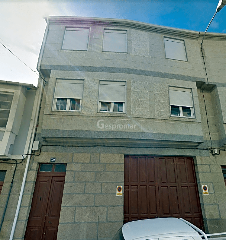 Exterior view of Building for sale in Castro Caldelas