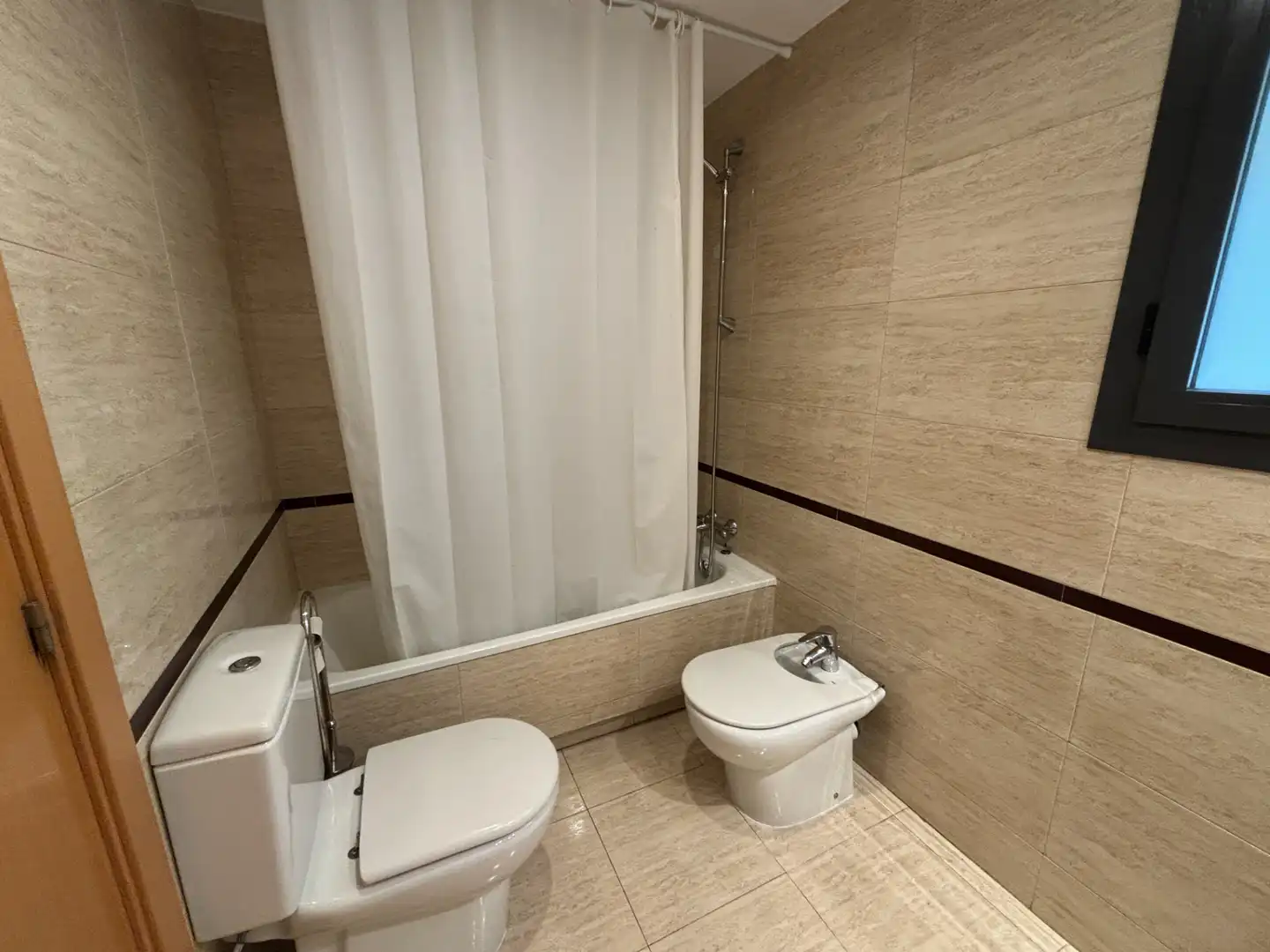 Flat for rent in Carrer del Pont de Suert, Cappont