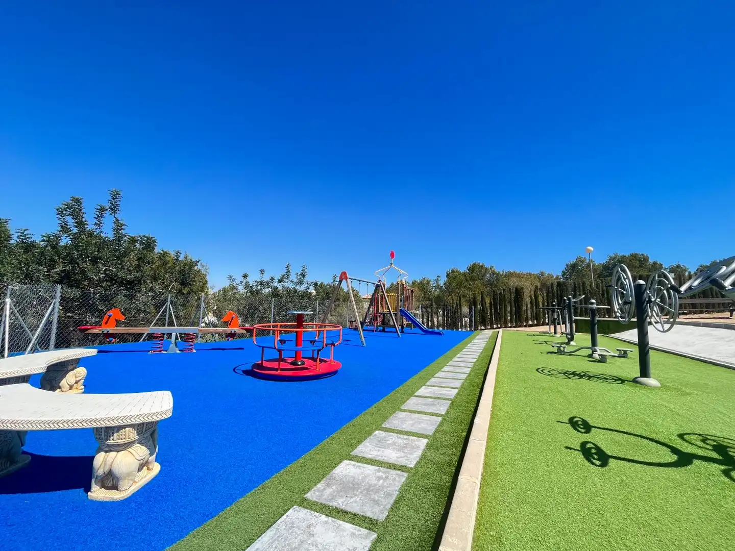 Vista exterior de Casa adosada en venta en Orihuela con Aire acondicionado, Piscina y Amueblado