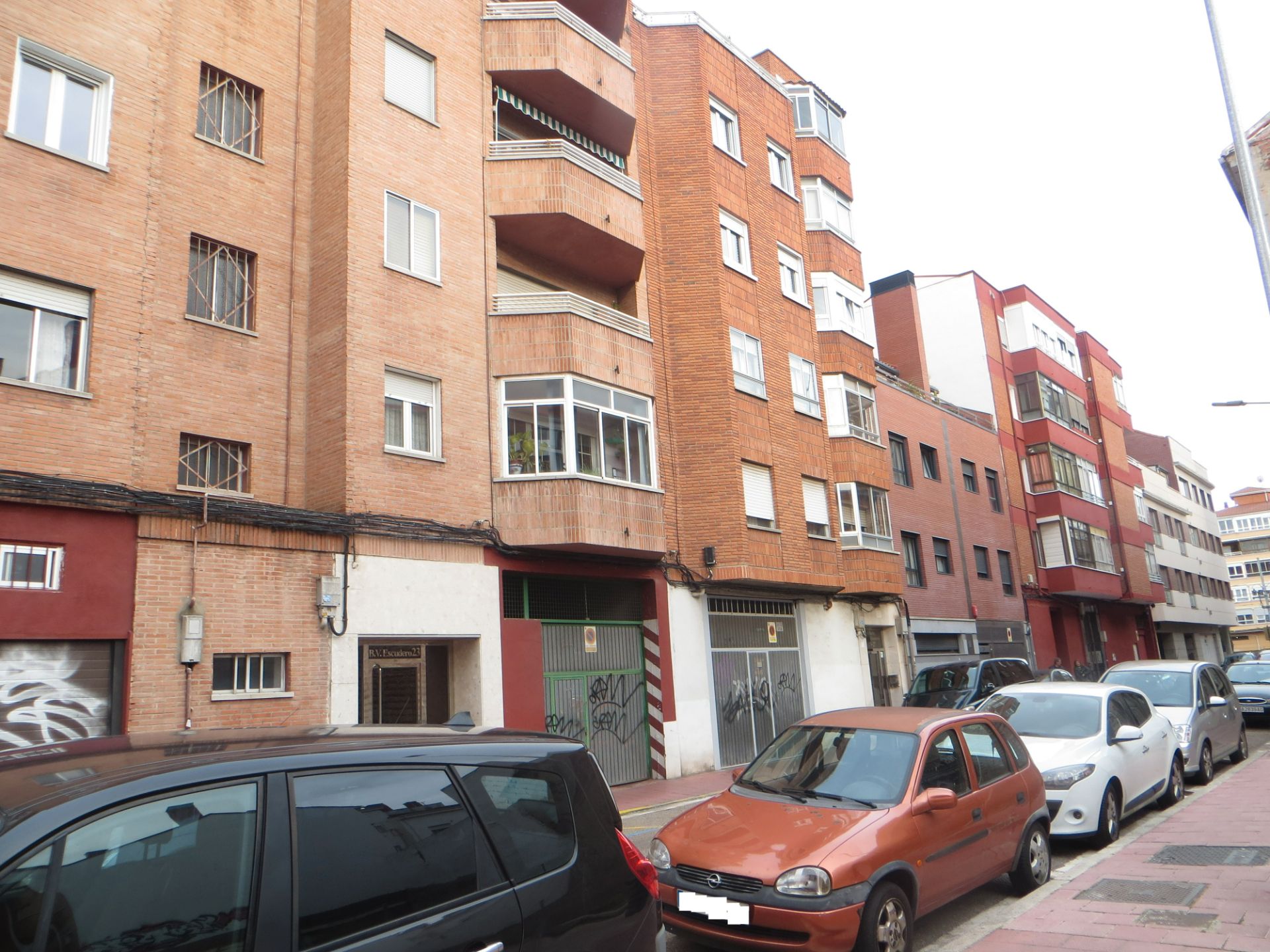 Vista exterior de Piso en venta en Valladolid Capital con Calefacción, Amueblado y Horno
