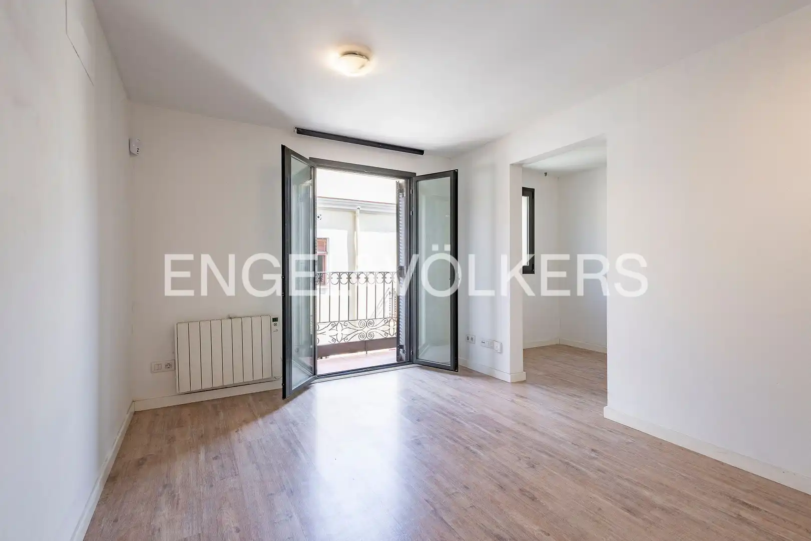 Terraza de Piso en venta en Barcelona con Calefacción, Terraza y Balcón