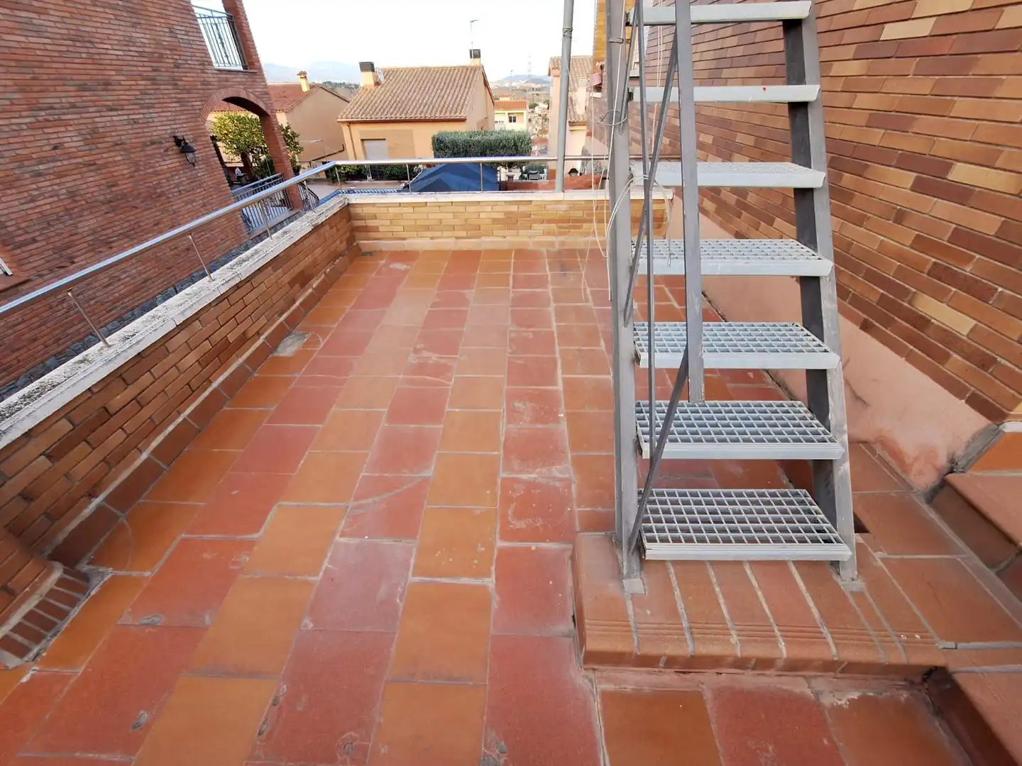 Terrace of Houses for sale in Santa Perpètua de Mogoda  with Air Conditioner, Private garden and Terrace