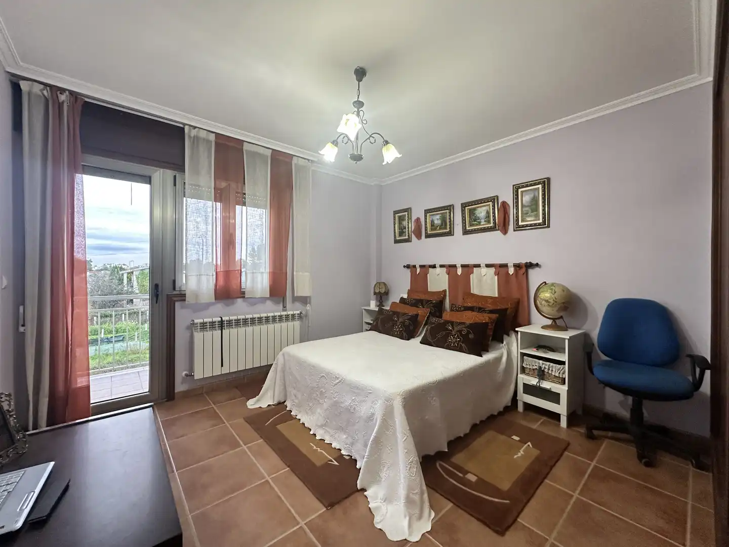 Habitación de Casa o chalet en venta en O Carballiño   con Calefacción, Jardín privado y Parquet