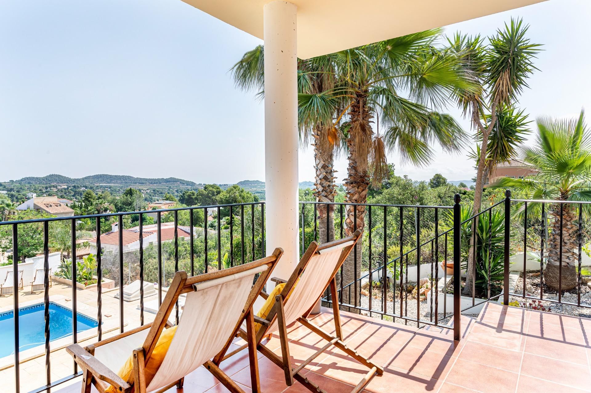 Balcony of House or chalet to rent in Turís  with Air Conditioner, Heating and Private garden