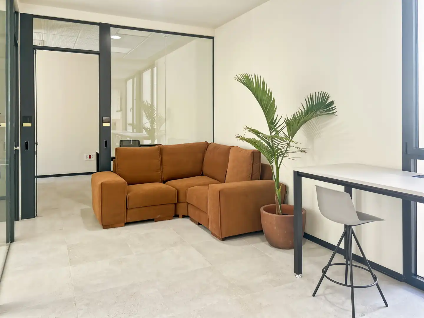 Wohnzimmer von Büro zur Miete in Vera mit Klimaanlage, Heizung und Möbliert