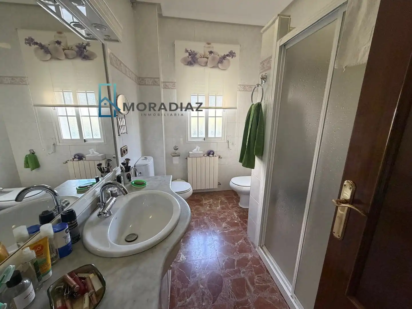 Bathroom of Detached homes for sale in Villanueva de la Serena  with Air Conditioner, Heating and Private garden