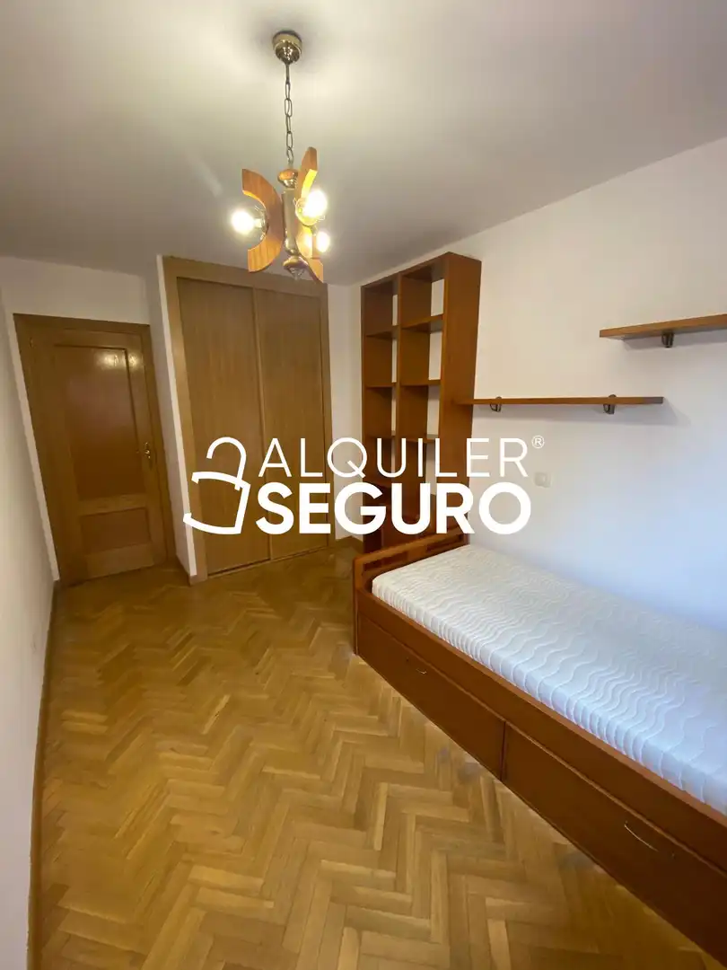 Flat with pool to rent in peñalver, imagen 11