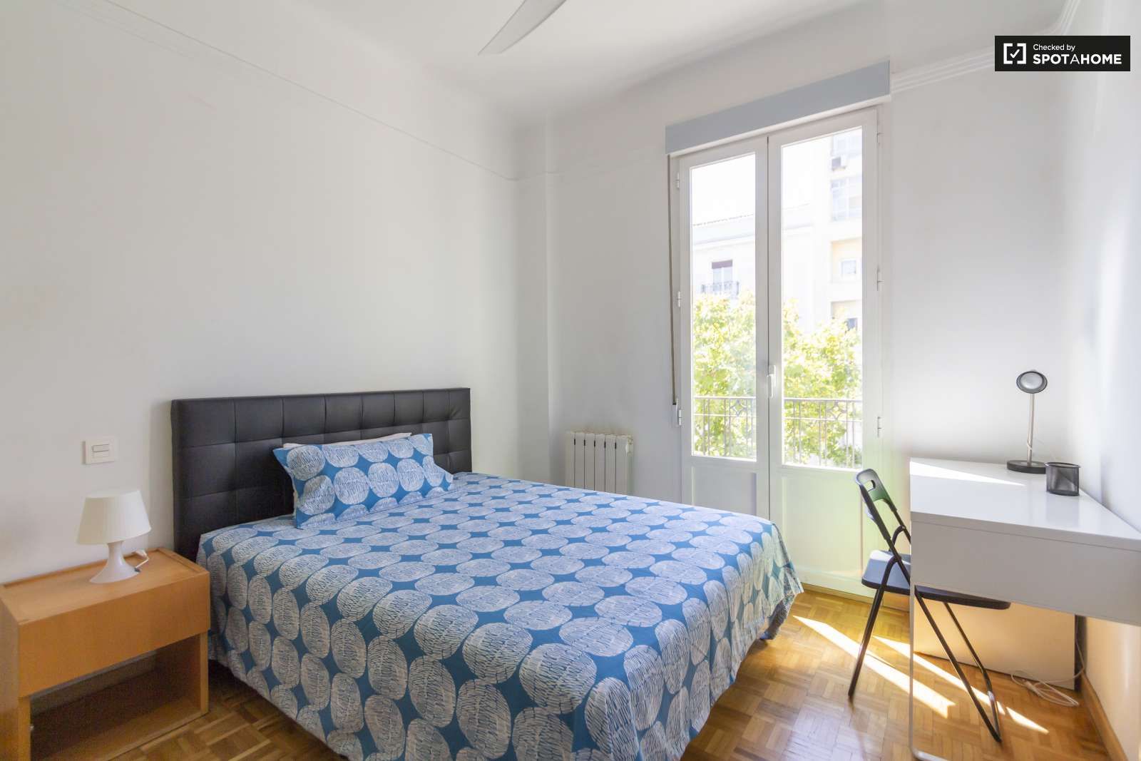 Bedroom of Flat to share in  Madrid Capital  with Air Conditioner, Heating and Terrace