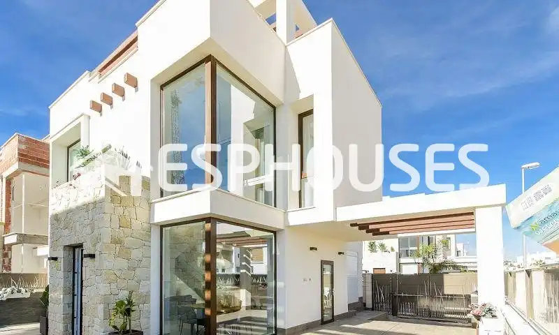Chalet con terraza en venta en Ciudad Quesada