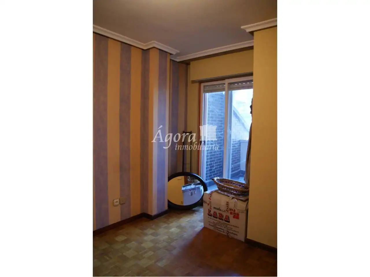 Habitación de Dúplex en venta en Valladolid con Calefacción, Parquet y Terraza