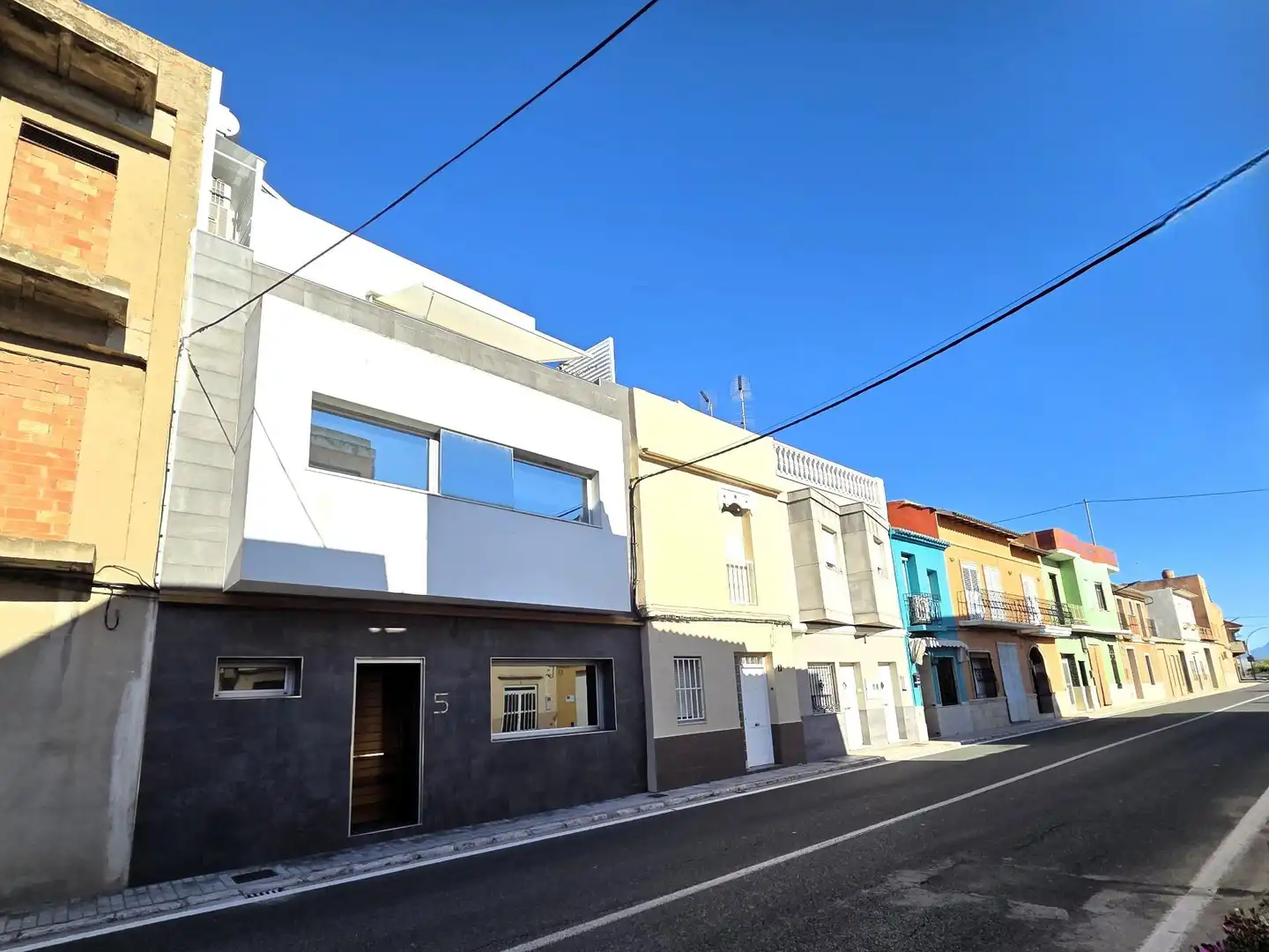 Vista exterior de Casa o xalet de lloguer en Sueca amb Aire condicionat, Terrassa i Moblat