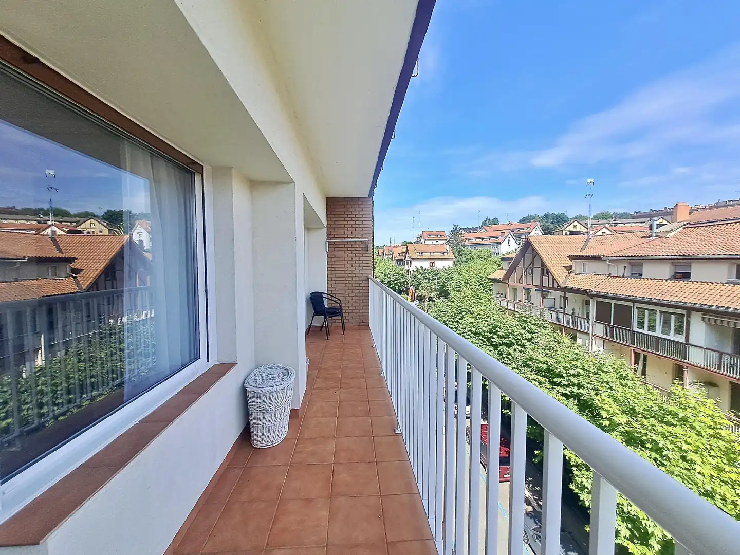 Terraza de Piso de alquiler en Donostia - San Sebastián  con Calefacción, Parquet y Balcón