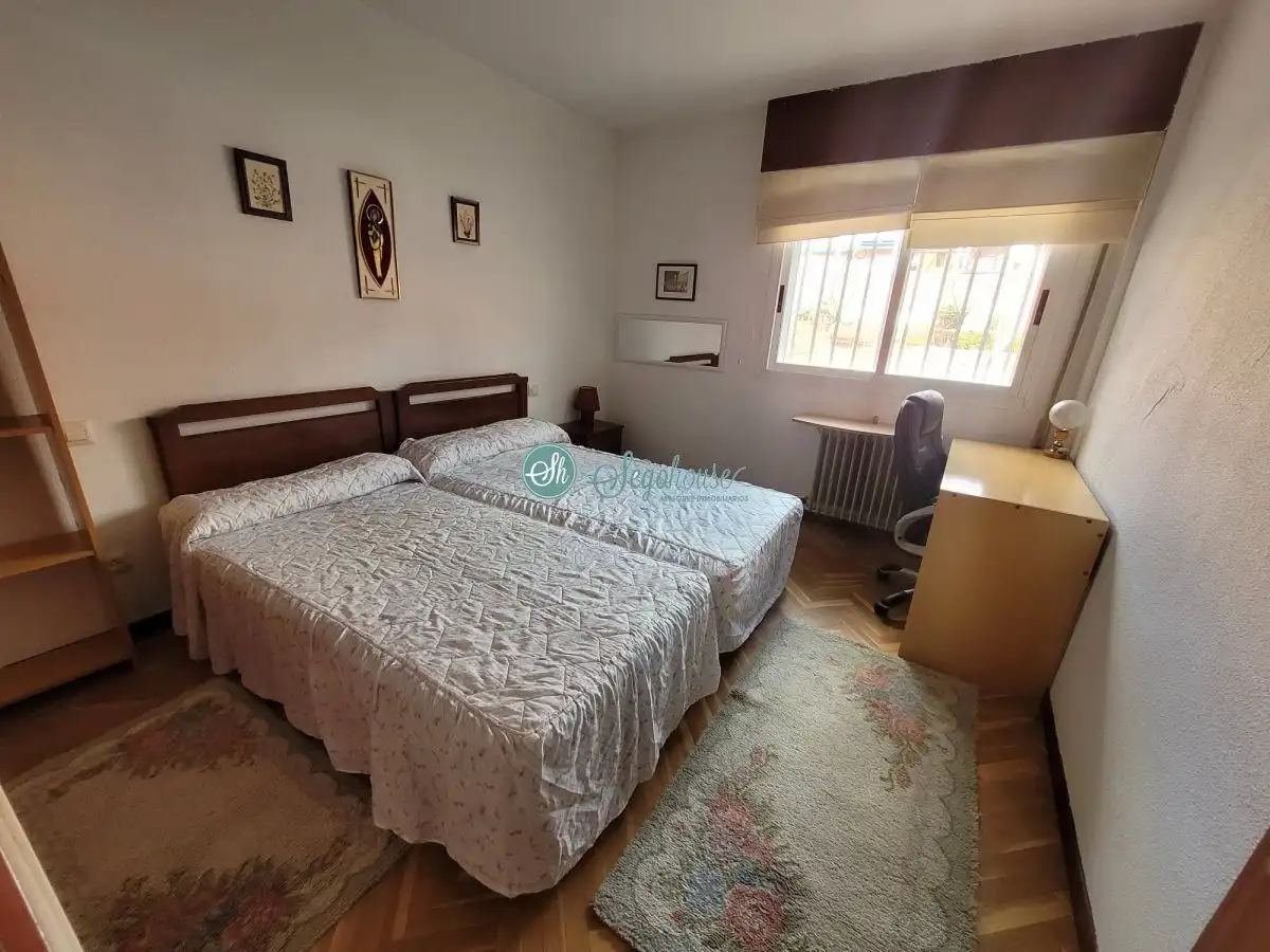 Bedroom of Apartments for sale in Segovia  with Heating, Parquet flooring and Terrace
