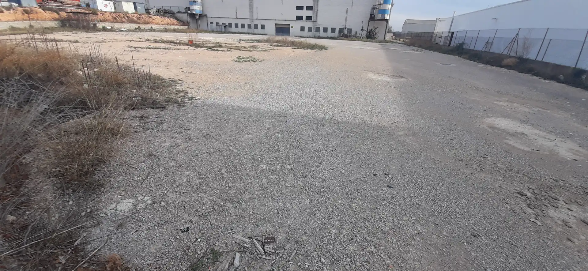 Terreno industriale in vendita a Fuente del Jarro, imagen 2
