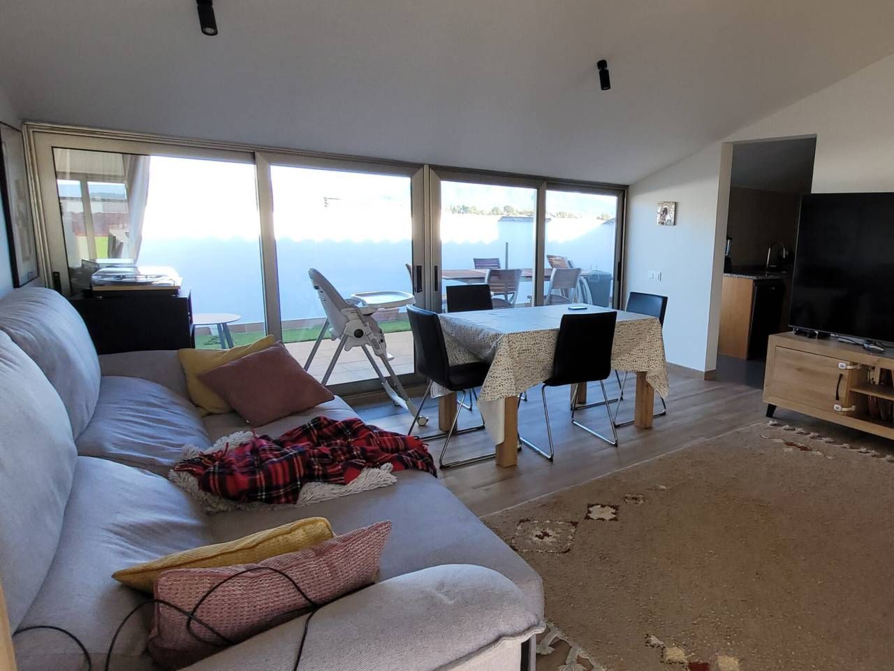 Living room of Duplex for sale in Sant Hipòlit de Voltregà  with Air Conditioner, Heating and Terrace