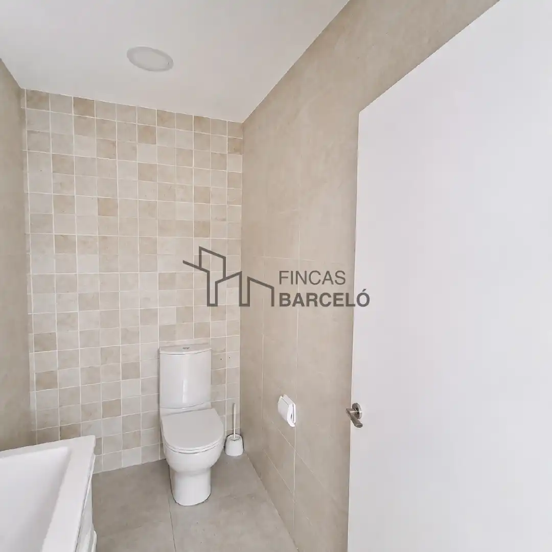 Badezimmer von Geschaftsraum zur Miete in Zaragoza