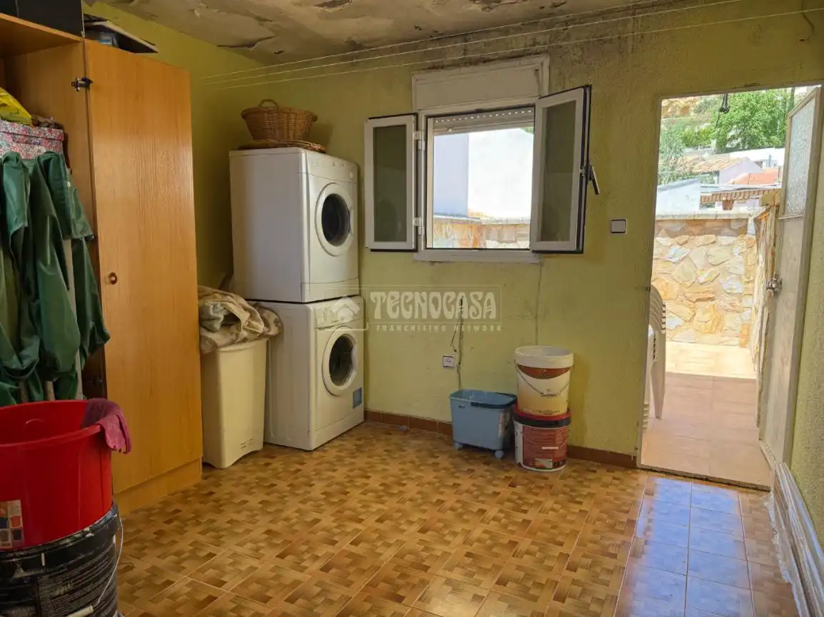 Casa adosada en venda en Jaén amb Terrassa