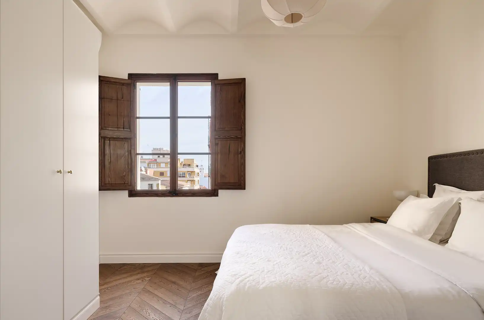 Bedroom of Flat for sale in  Palma de Mallorca  with Air Conditioner, Heating and Terrace