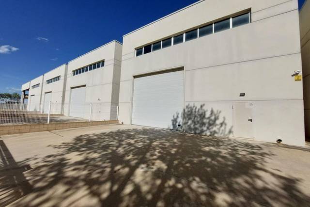 Nave industrial en Alquiler en Grau - Quintanes