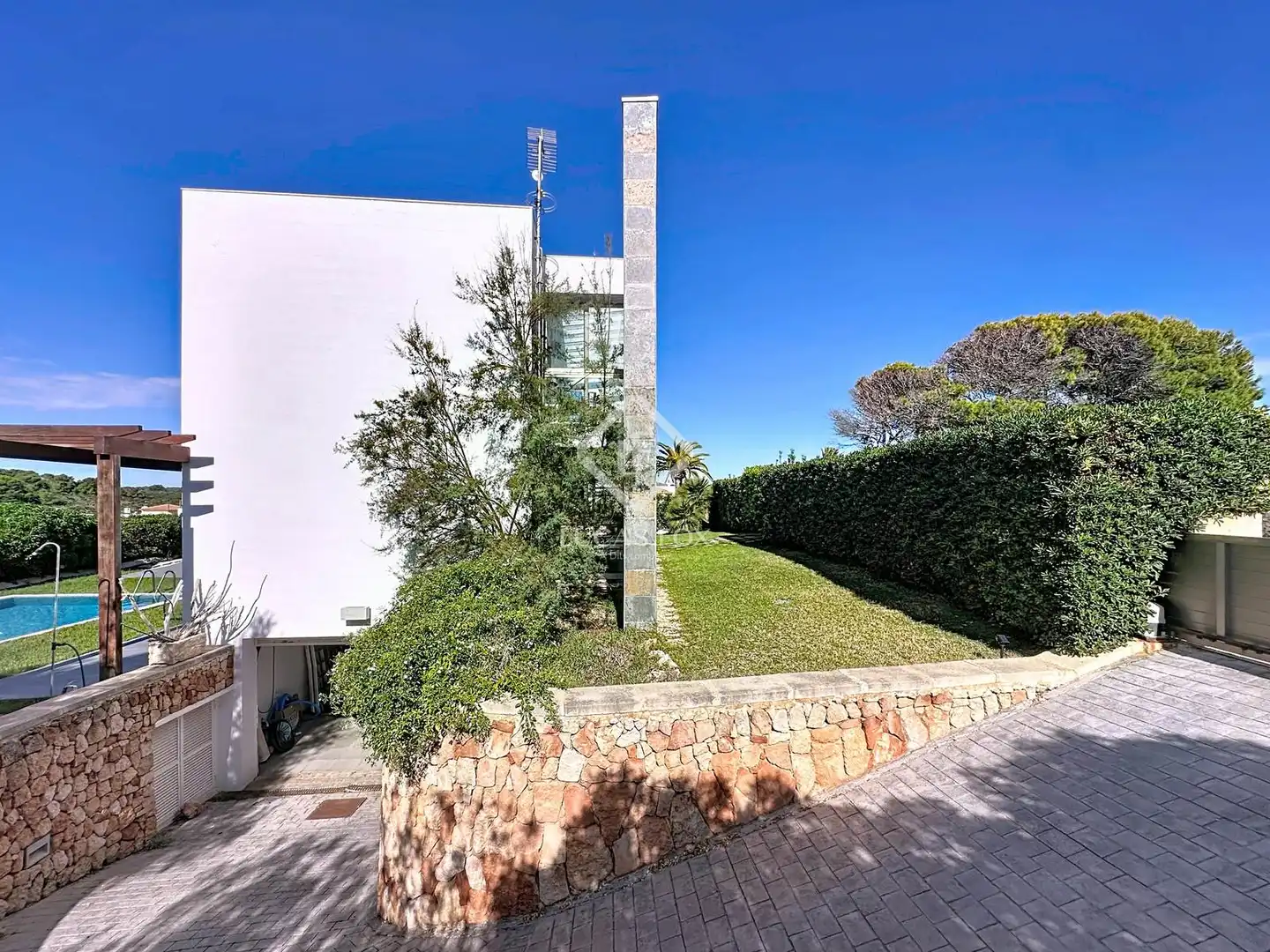 Vista exterior de Casa o xalet en venda en Maó - Mahón amb Aire condicionat, Calefacció i Jardí privat