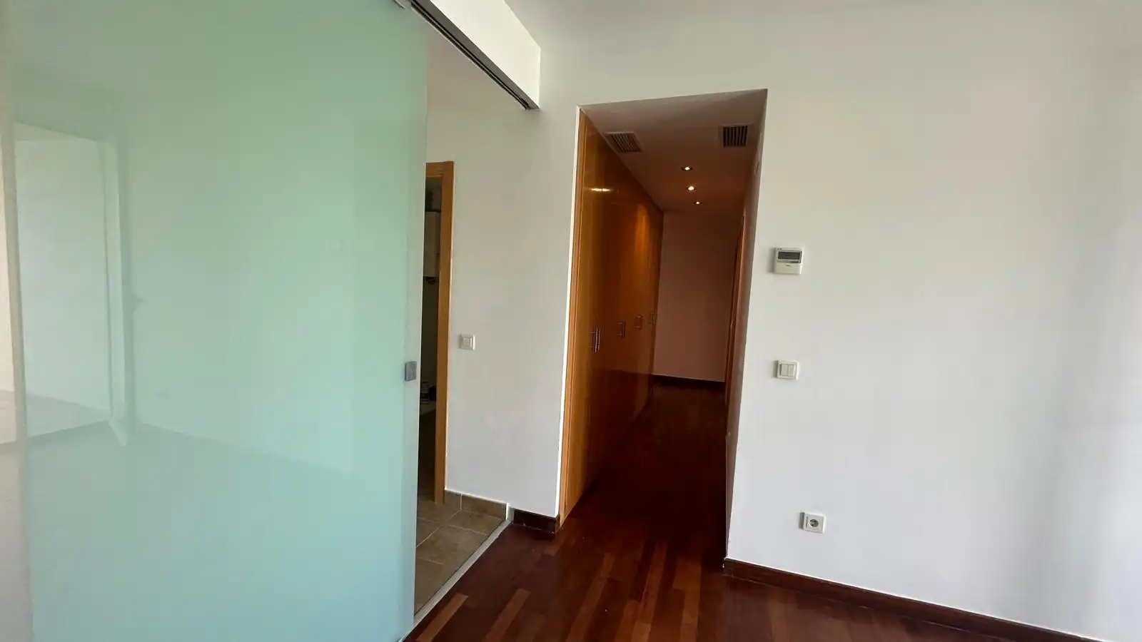 Wohnung zum Verkauf in Mairena del Aljarafe mit Klimaanlage, Heizung und Terrasse
