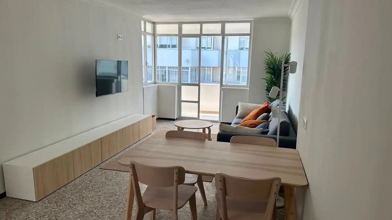 Wohnung zur Miete in Calle Vila do Conde, 12, Caranza