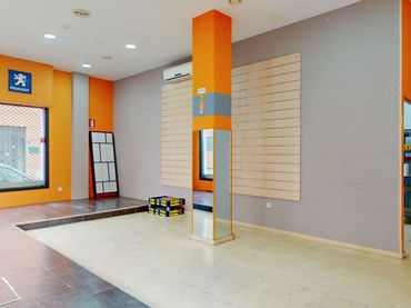 Business premises to rent in Triana