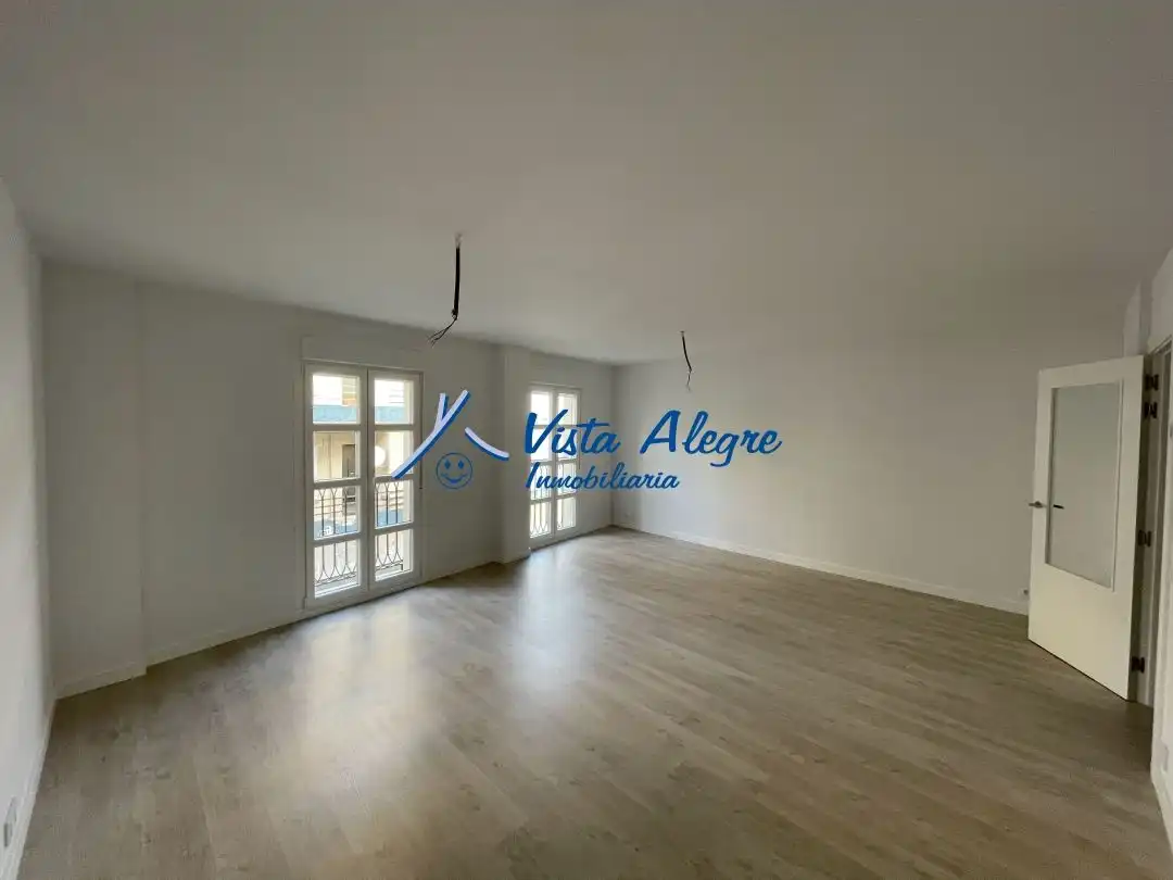 Appartement avec terrasse à vendre à Calle Lucrecia Arana 8, imagen 2