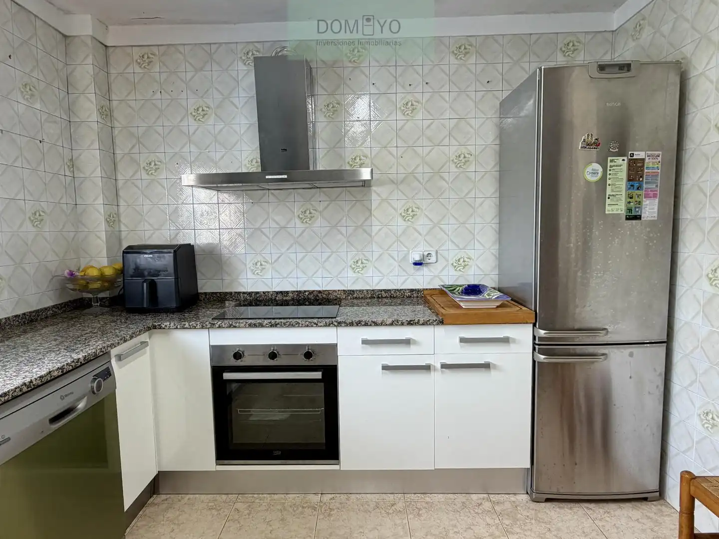 Cuina de Casa o xalet en venda en Caldes de Malavella amb Calefacció, Terrassa i Traster