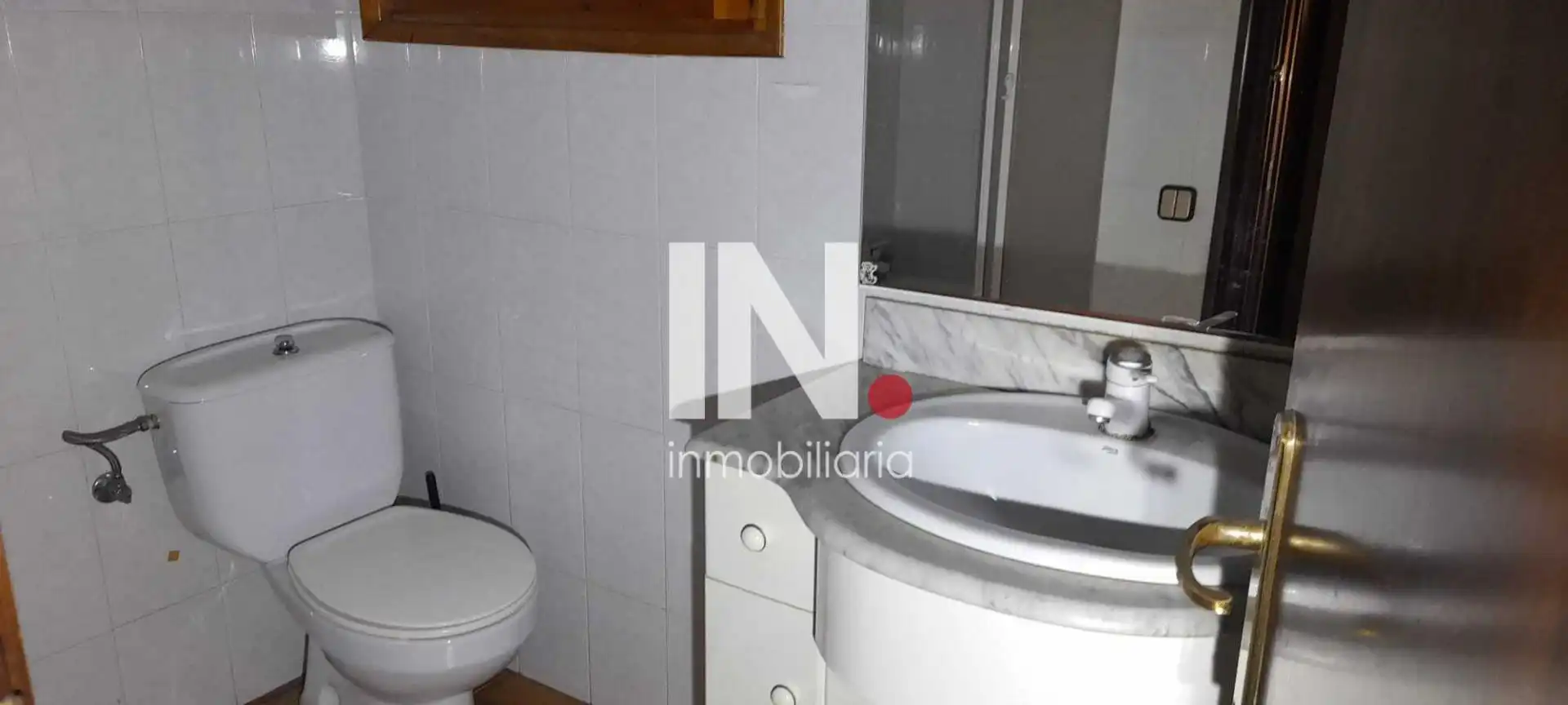 Bathroom of Houses for sale in Rosselló  with Heating