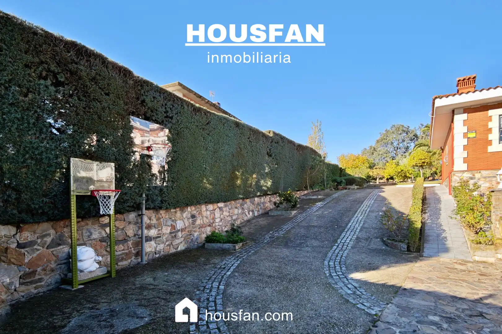 Exterior view of Houses for sale in Cáceres  with Air Conditioner, Heating and Private garden