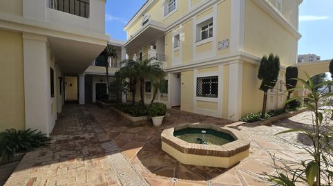 Foto 3 de Casa adosada de alquiler en Avenida del Prado, Las Brisas, Marbella