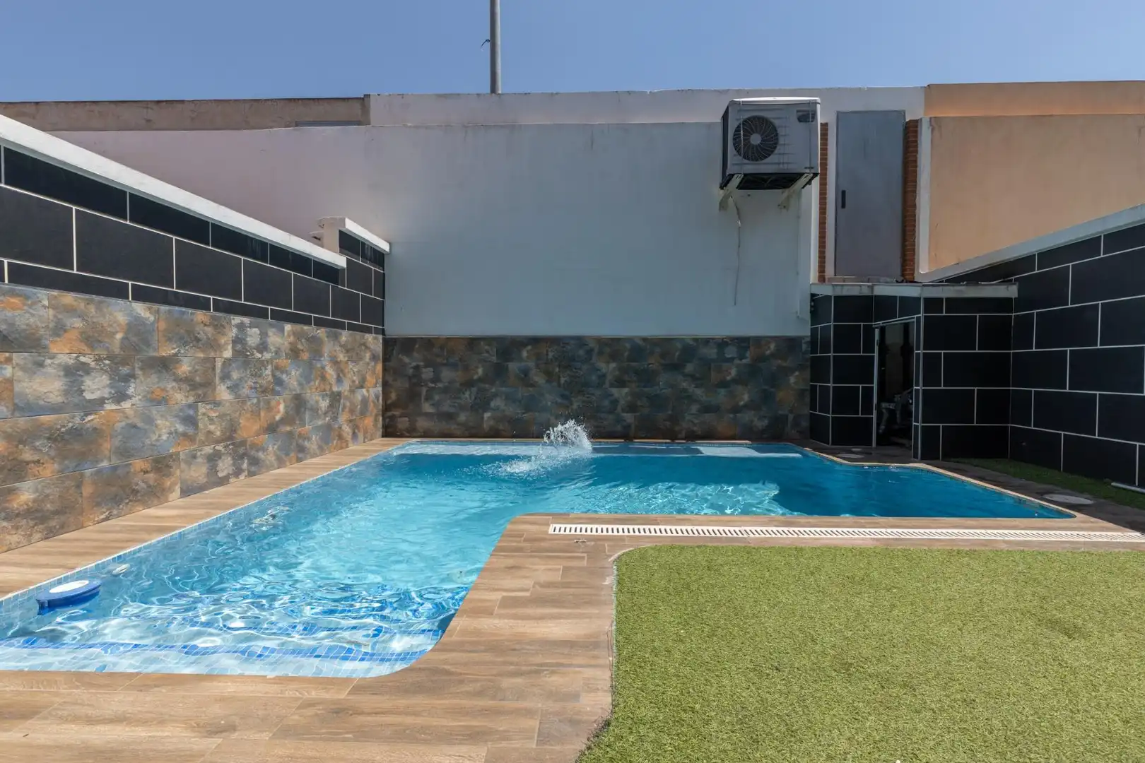 Piscina de Casa adosada en venda en Pulianas amb Aire condicionat, Calefacció i Terrassa