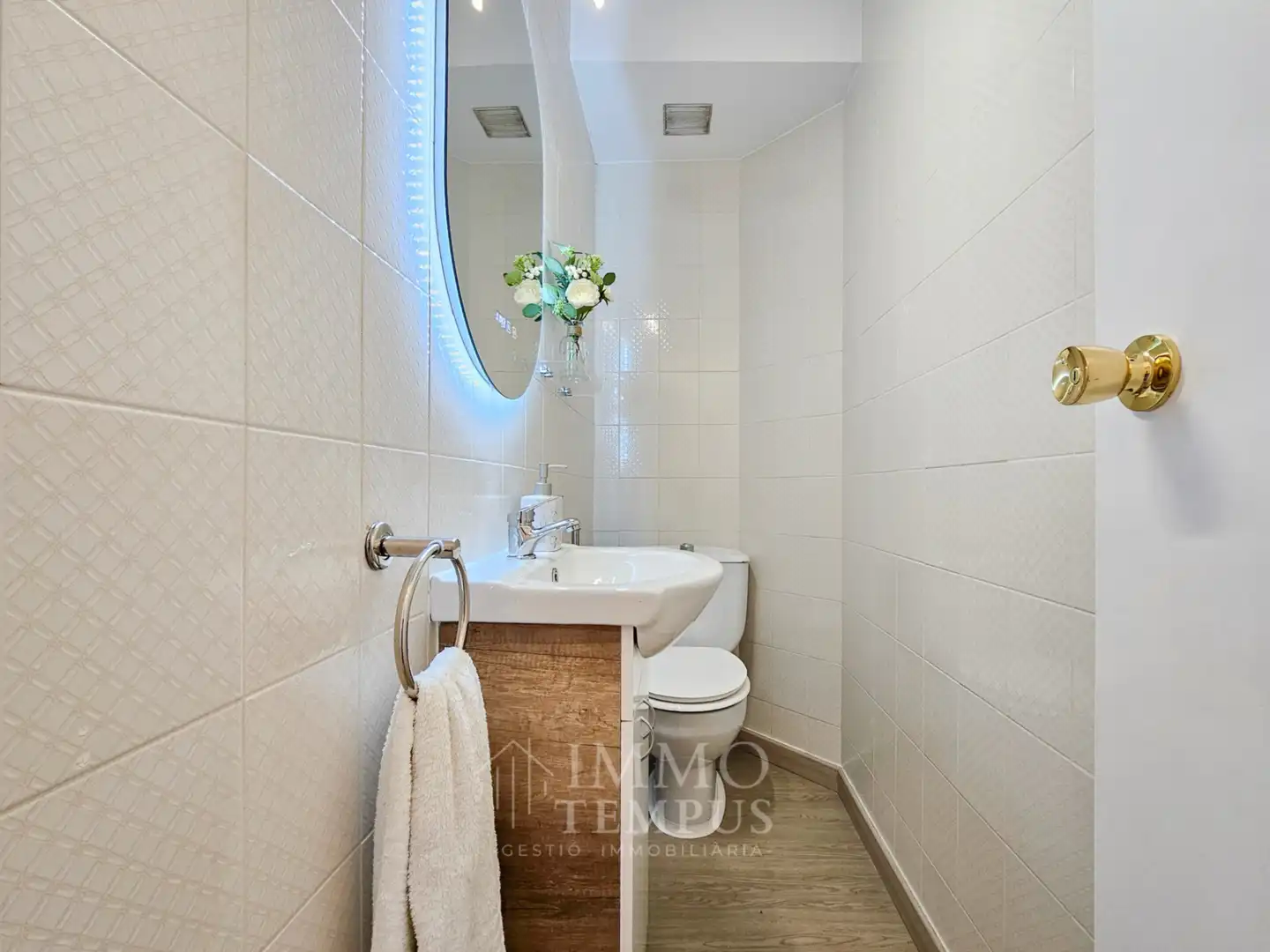 Baño de Casa adosada en venta en Sant Cugat del Vallès con Jardín privado, Parquet y Terraza