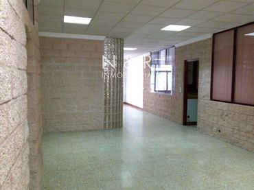 Gewerbefläche zum Verkauf in CALLE DE PÉREZ COSTANTI