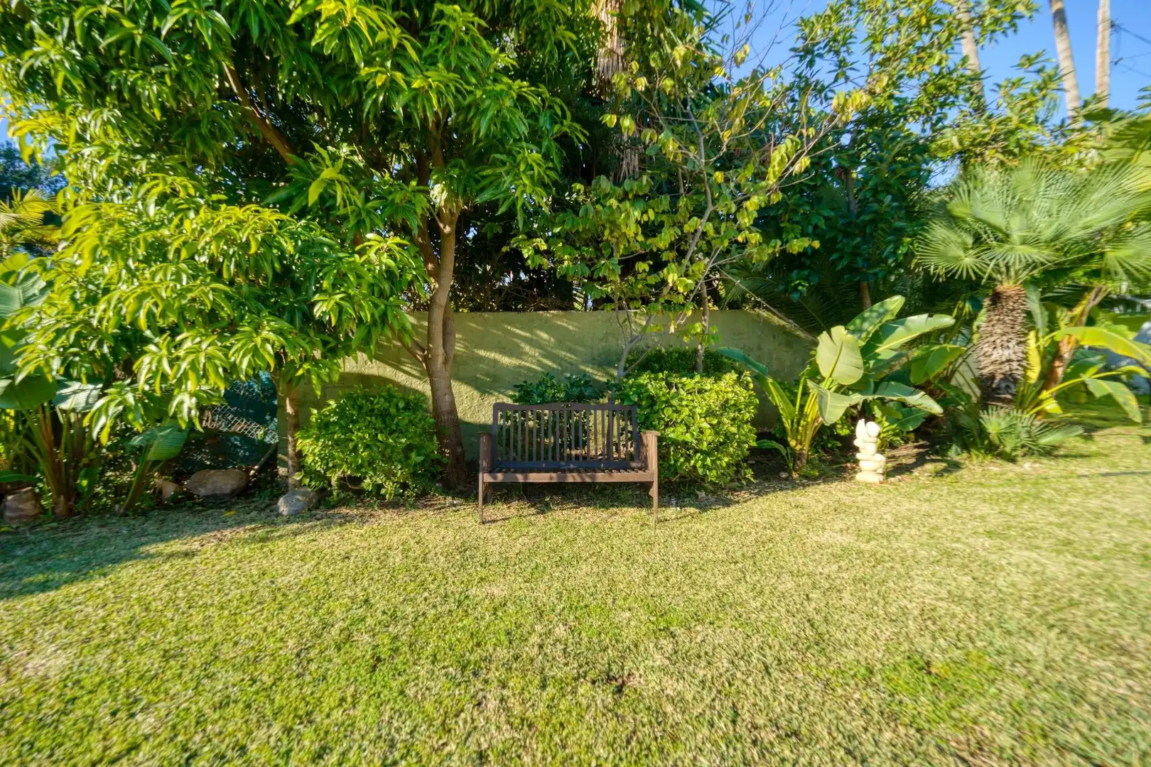 Jardí de Casa o xalet en venda en Marbella amb Aire condicionat, Calefacció i Alarma