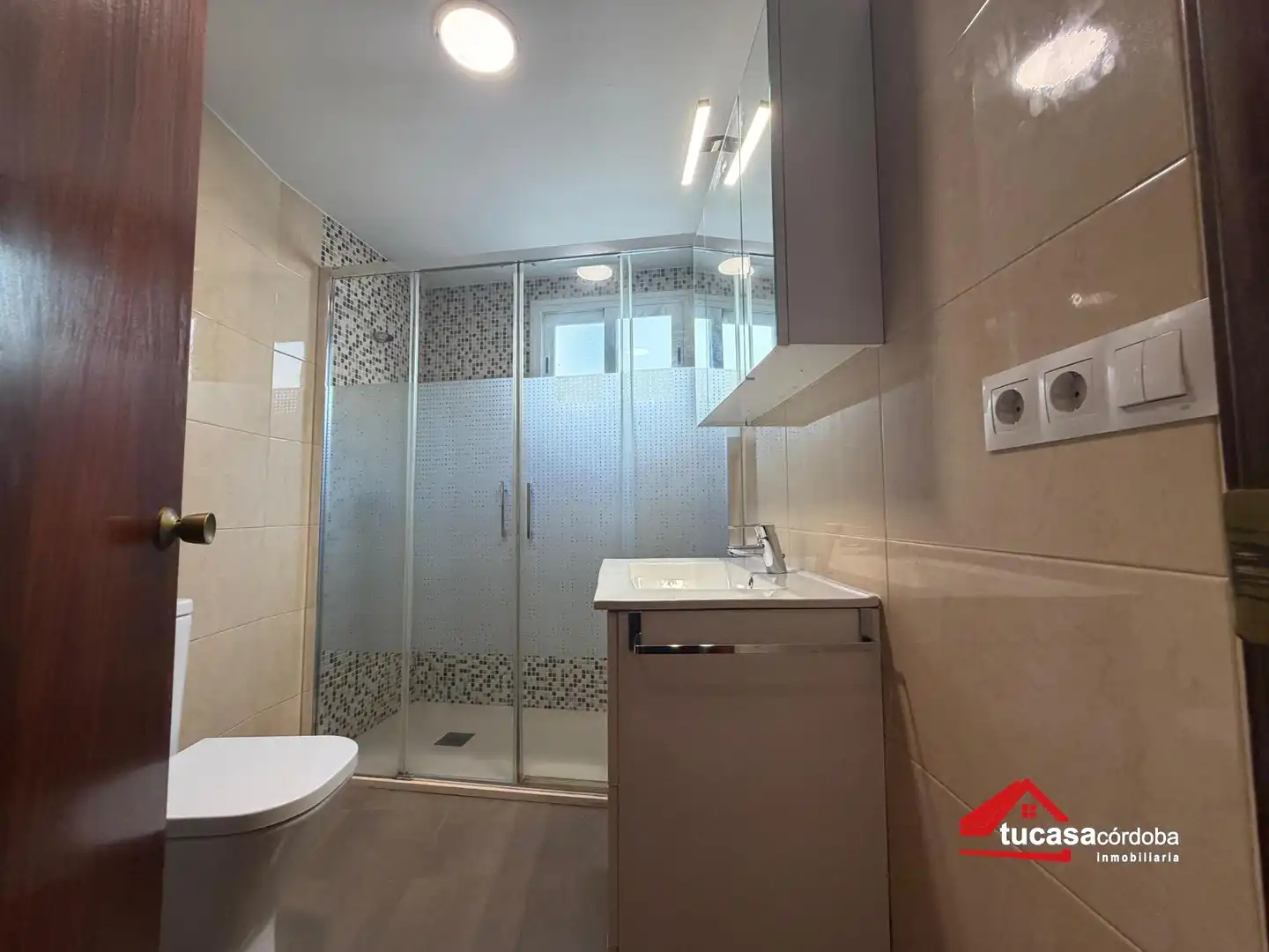 Baño de Piso en venta en Córdoba con Aire acondicionado, Calefacción y Terraza