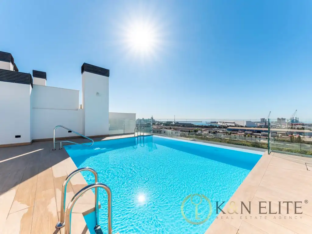 Pis amb piscina en venda a Avenida Catedrático Soler, imagen 2