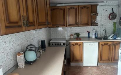 Cuina de Casa o xalet en venda en Las Gabias amb Terrassa, Moblat i Balcó