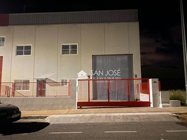 Nave industrielle à vendre à Hondón de las Nieves / El Fondó de les Neus