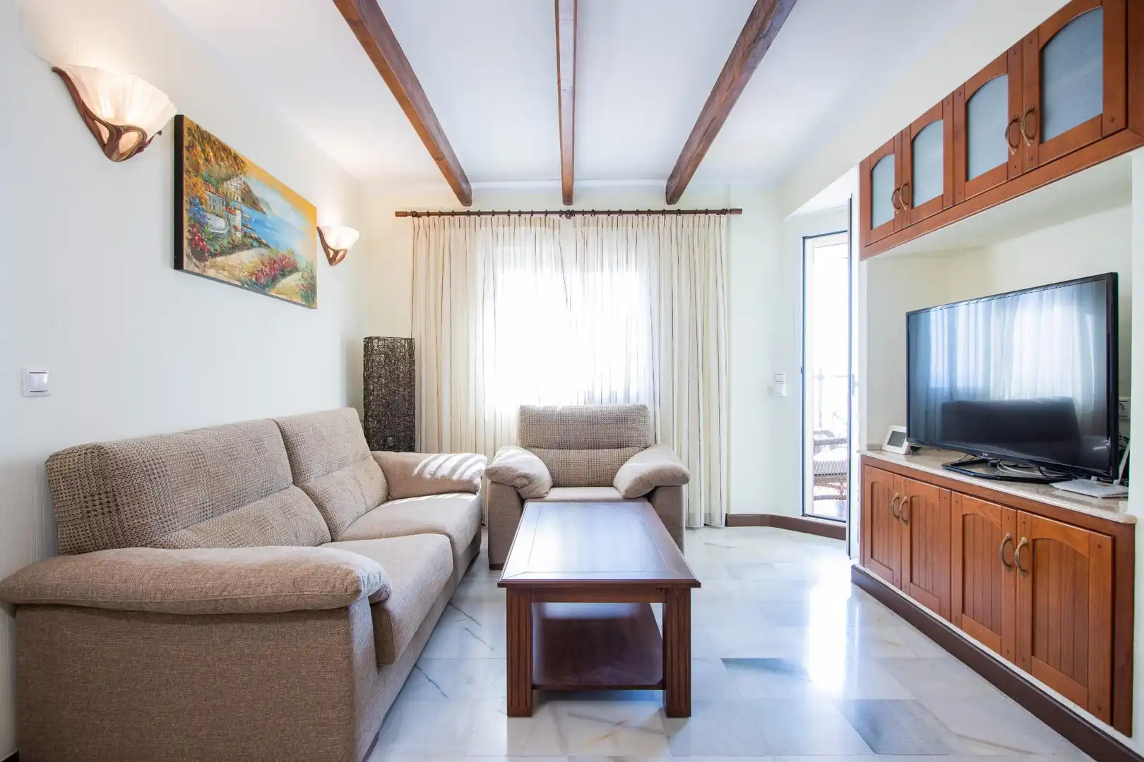 Sala d'estar de Apartament en venda en Torrevieja amb Jardí privat, Terrassa i Balcó