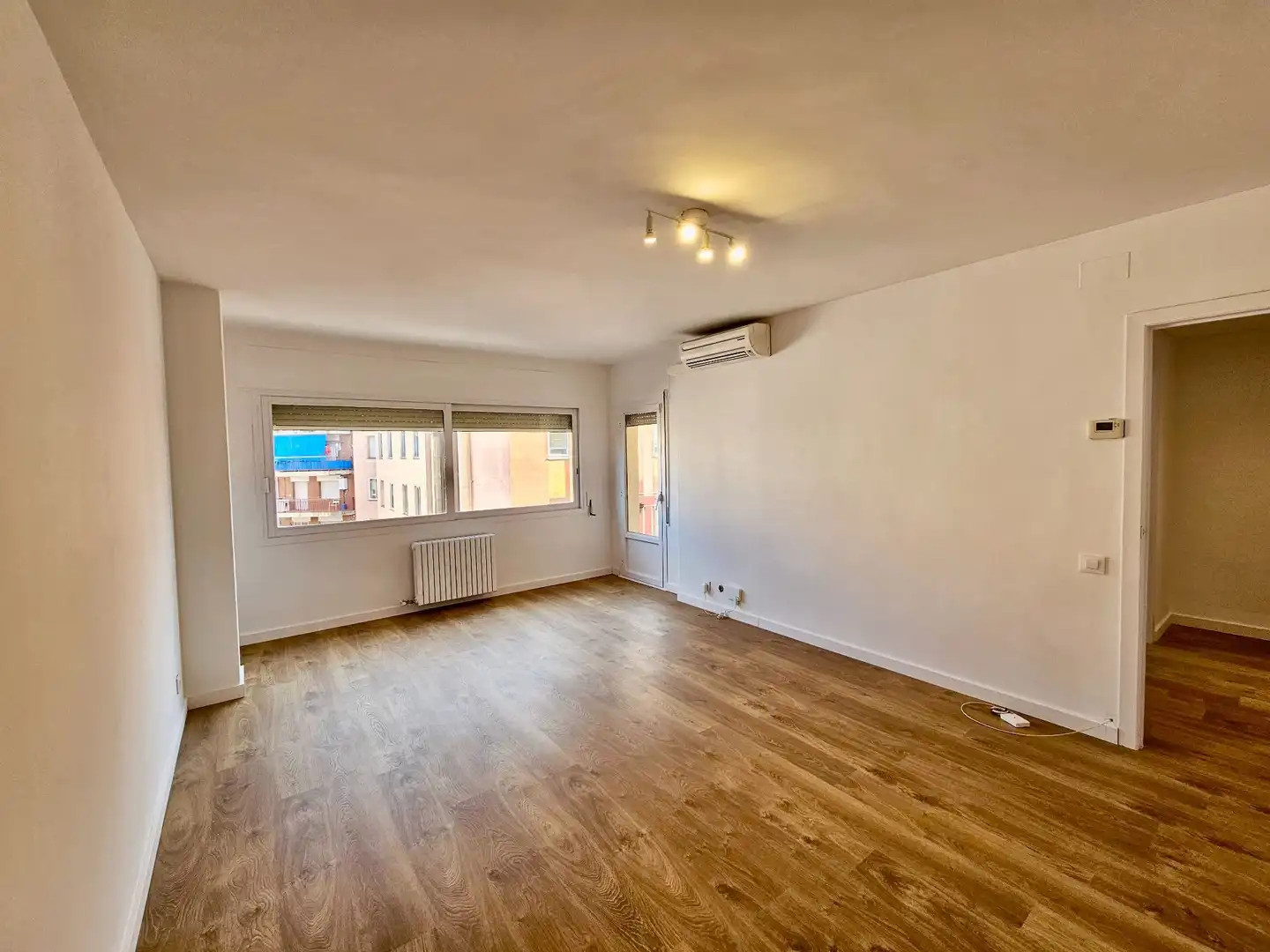 Sala de estar de Piso en venta en Sant Feliu de Guíxols con Aire acondicionado, Calefacción y Terraza