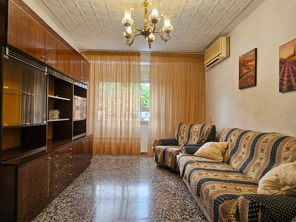 Sala de estar de Piso en venta en L'Eliana con Balcón y Internet