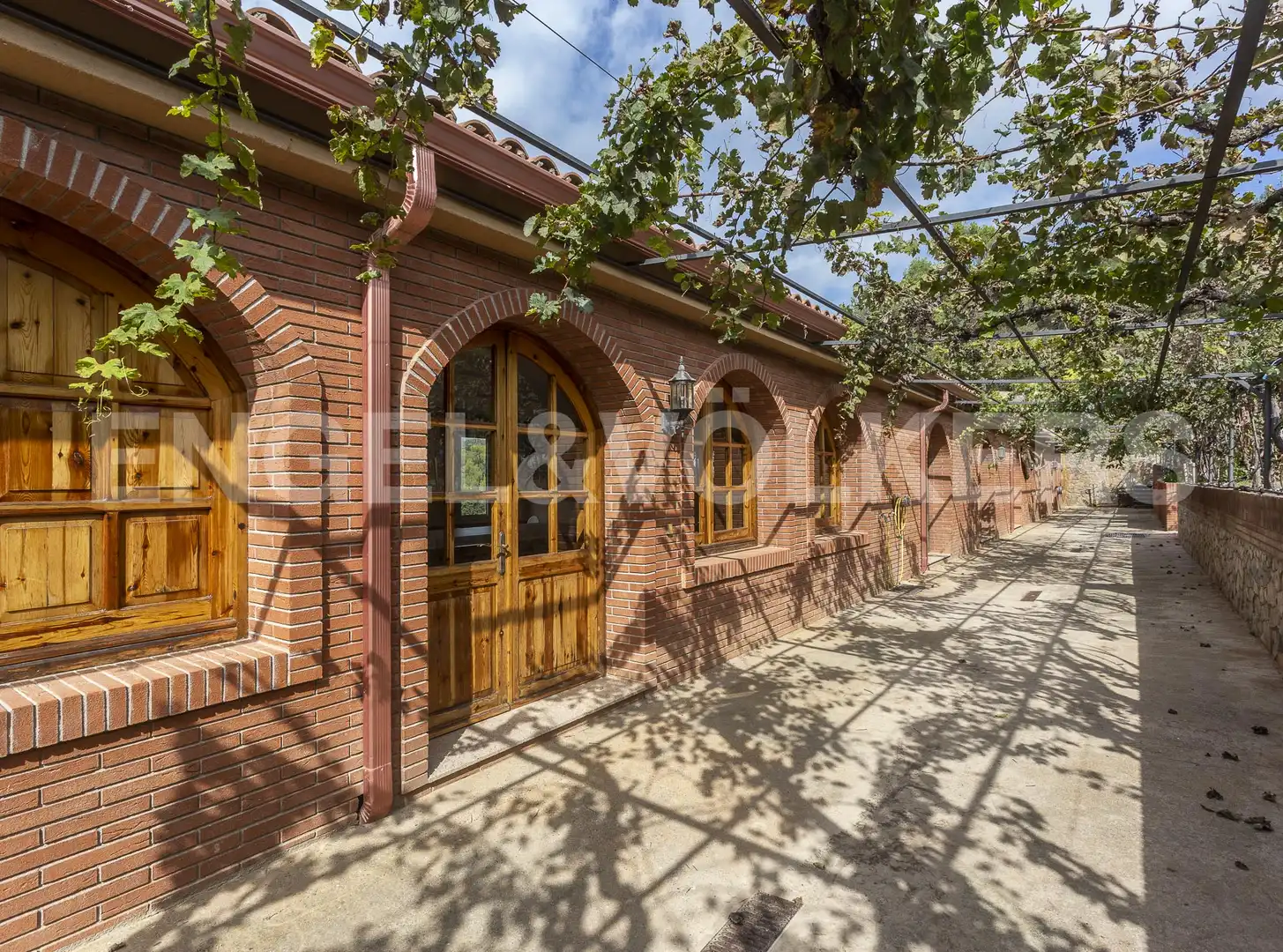 Casa amb terrassa en venda a Torrelles de Llobregat, imagen 7