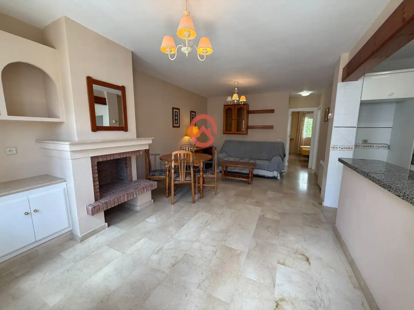 Casa a schiera con piscina in vendita a Calle Canal de la Mancha-Residencial Rioja V