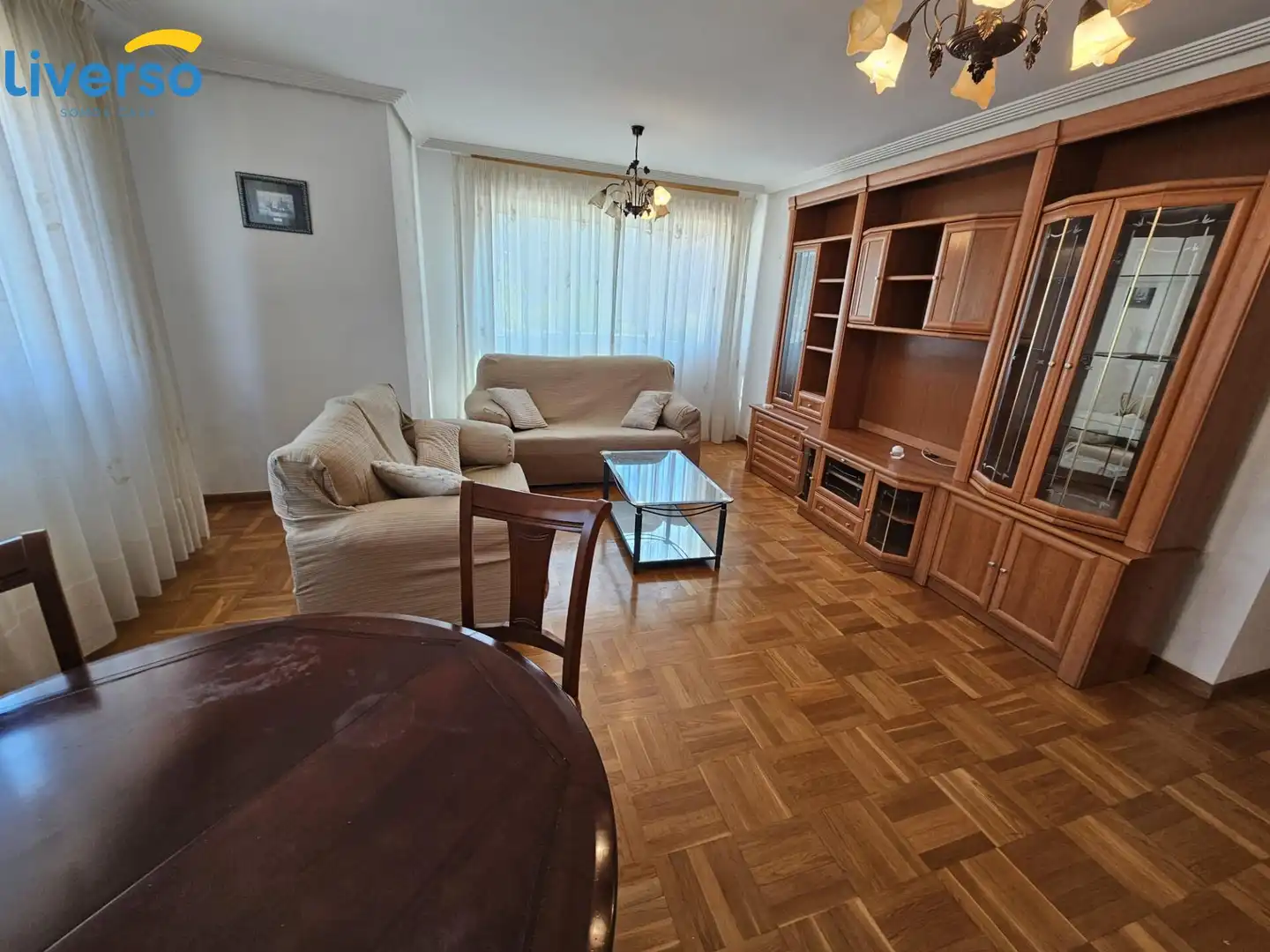 Sala de estar de Piso de alquiler en Burgos con Calefacción, Terraza y Amueblado